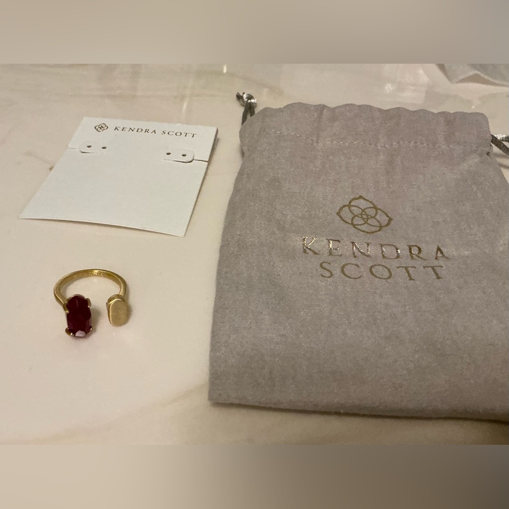 Kendra Scott Gold Pryde Maroon Jade Open Ring